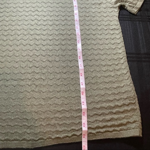 Alfred Dunner Moss Green Short Sleeve Textured Sweater sz Medium - Picture 3 of 5